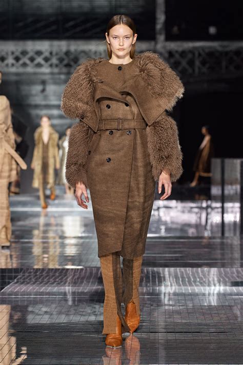 burberry f/w 2020|Burberry Fall 2020 Ready.